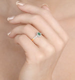 Emerald 5 X 3mm And Diamond 18k Gold Ring