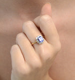 Tanzanite 7 X 5mm And Diamond 0.50ct 18k Gold Ring  Fet24-v